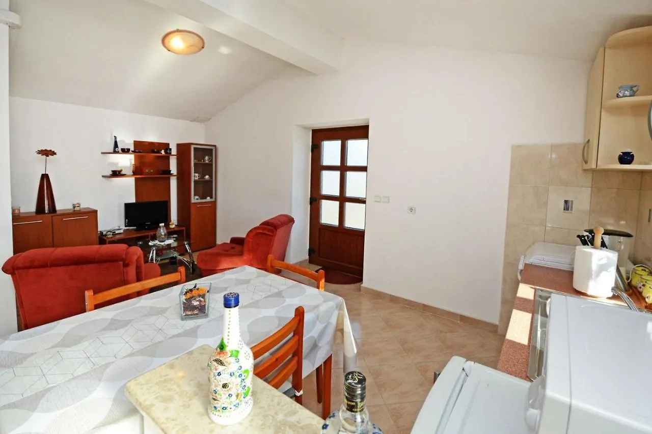 Affittacamere Apartments Maslina For Max 8 Persons With Garden, Baderna 12Km From Porec Croazia